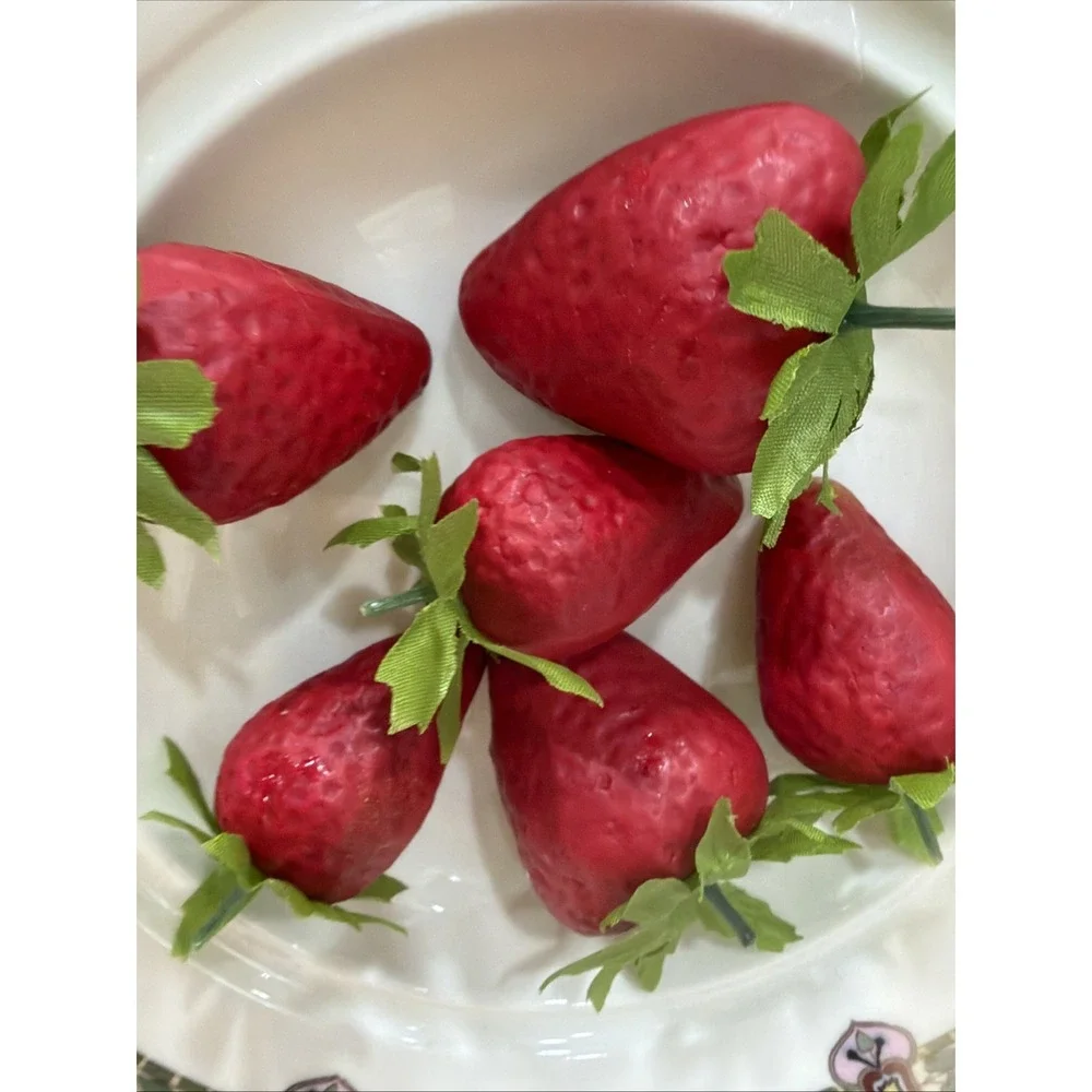 Artificial Fruit Strawberries Lifelike Fake Simulation Decor Movie Prop Vintage3